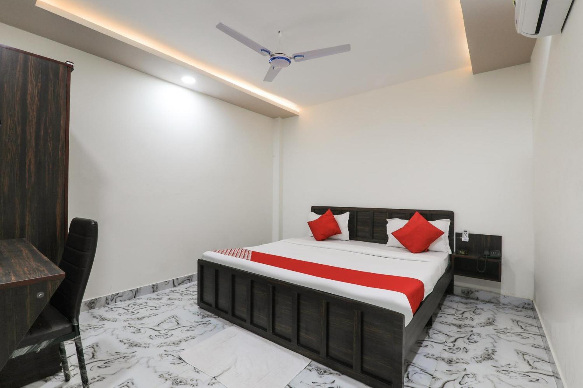 Hotel O Aastha Near Chaudhary Charan Singh International Airport Bijnaur Luaran gambar